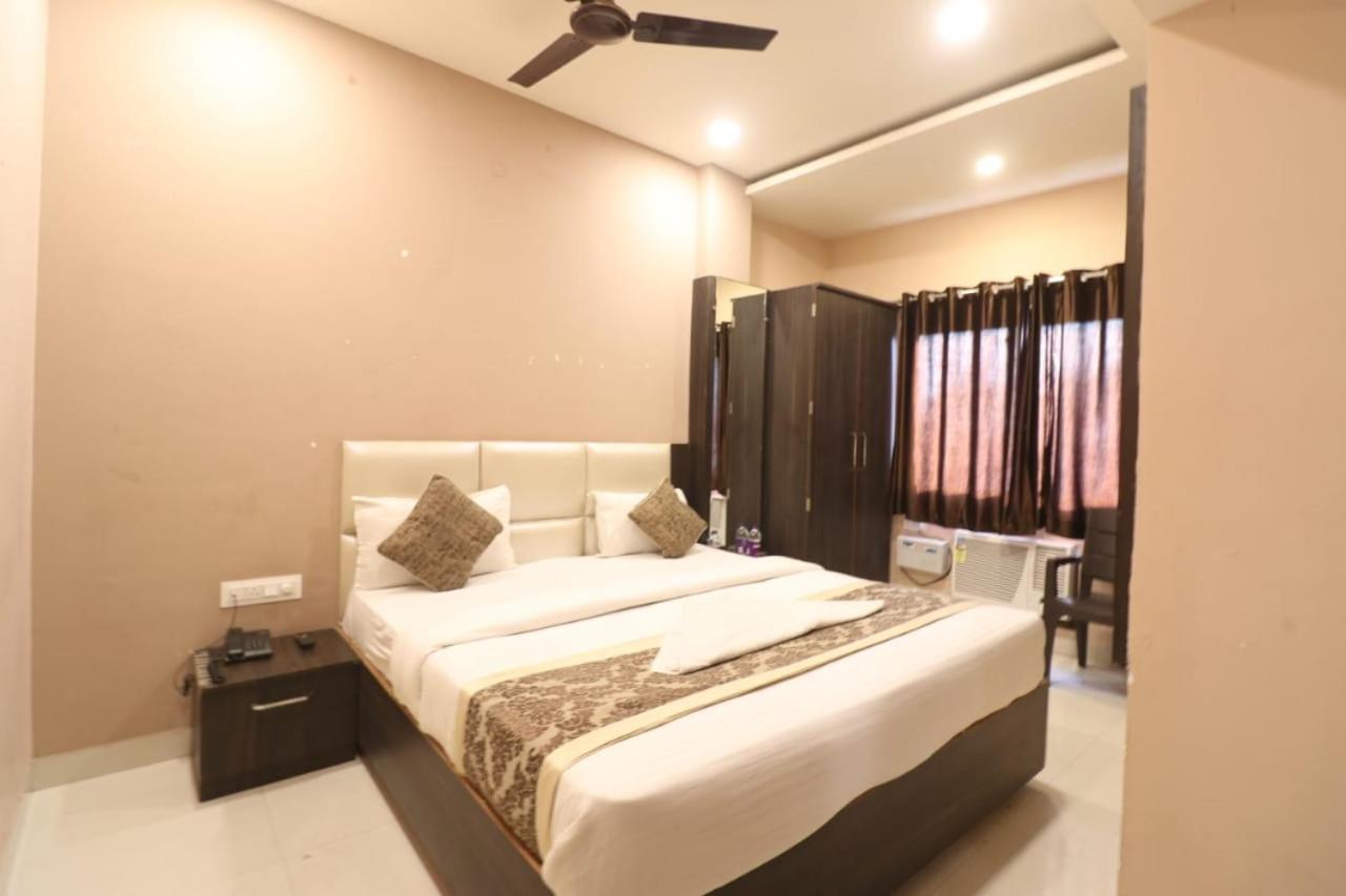 Bala Ji Hotel